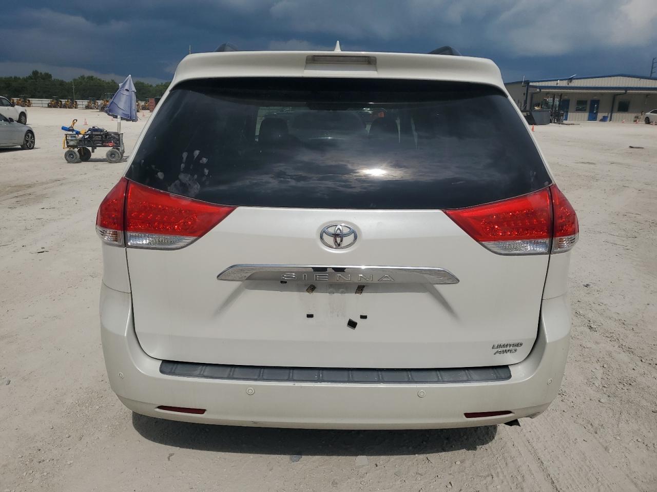 2012 Toyota Sienna Xle VIN: 5TDDK3DC7CS033659 Lot: 67682784