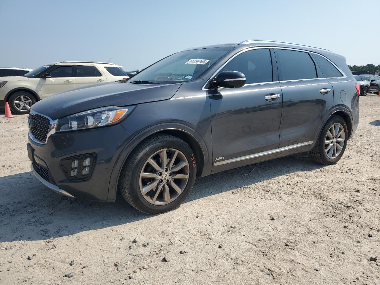 5XYPKDA53JG364709 2018 KIA SORENTO - Image 1