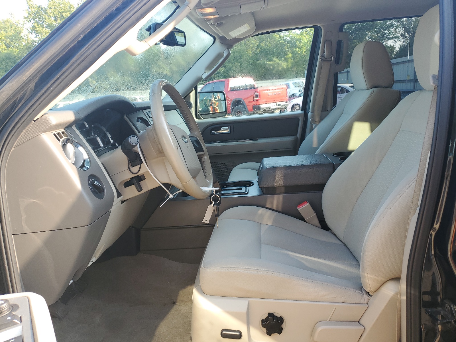 1FMJU1G54CEF17031 2012 Ford Expedition Xl