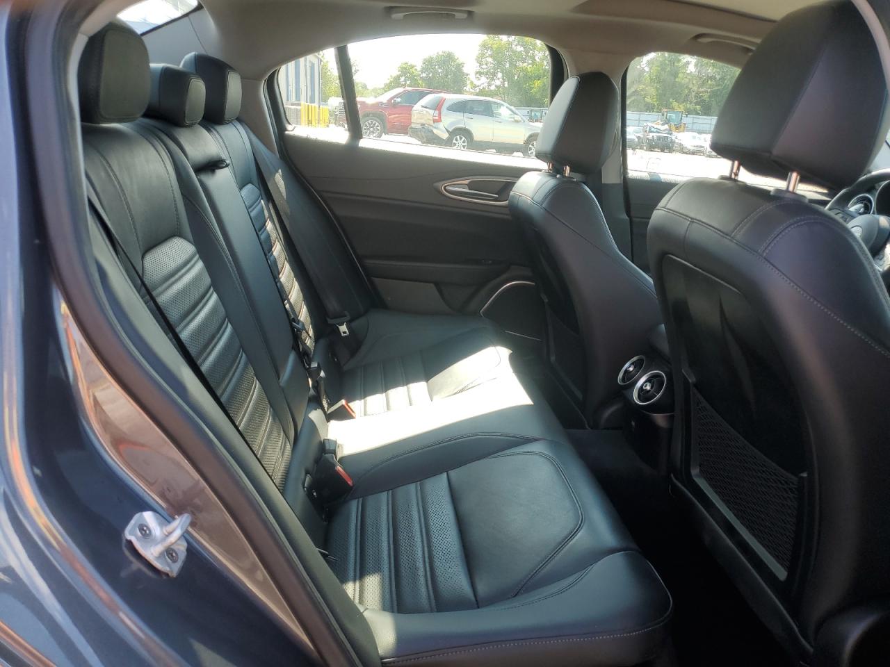 2018 Alfa Romeo Giulia Ti Q4 VIN: ZARFAEEN9J7574636 Lot: 68117674