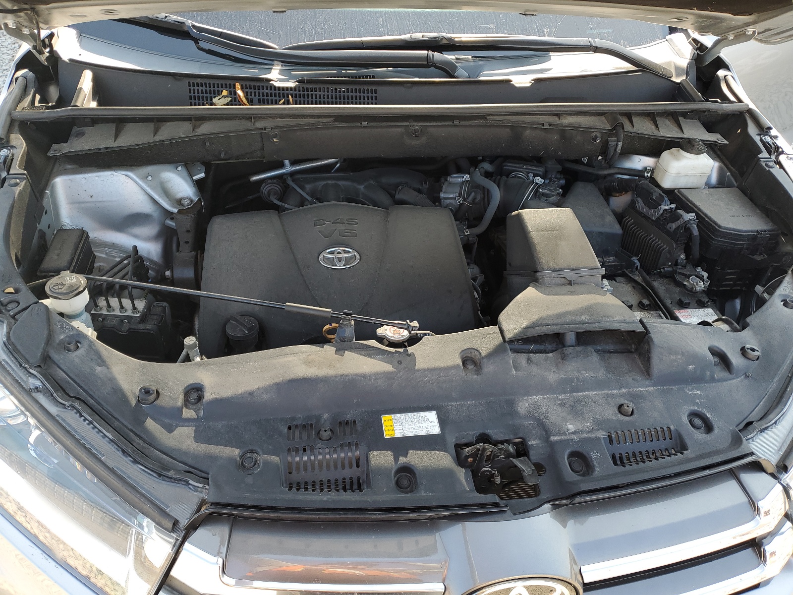 5TDDZRFH6KS741651 2019 Toyota Highlander Limited