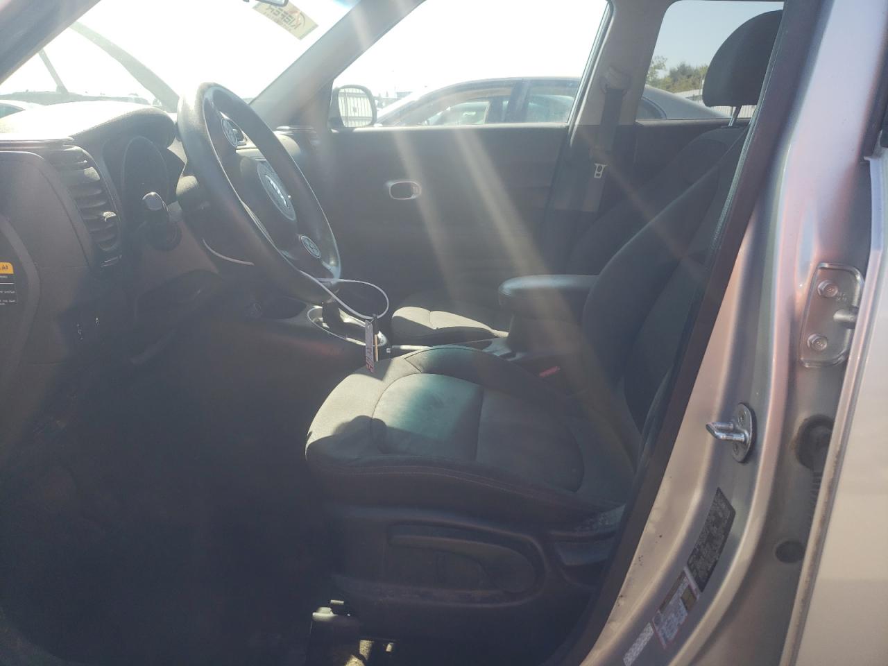 KNDJN2A20H7481548 2017 Kia Soul