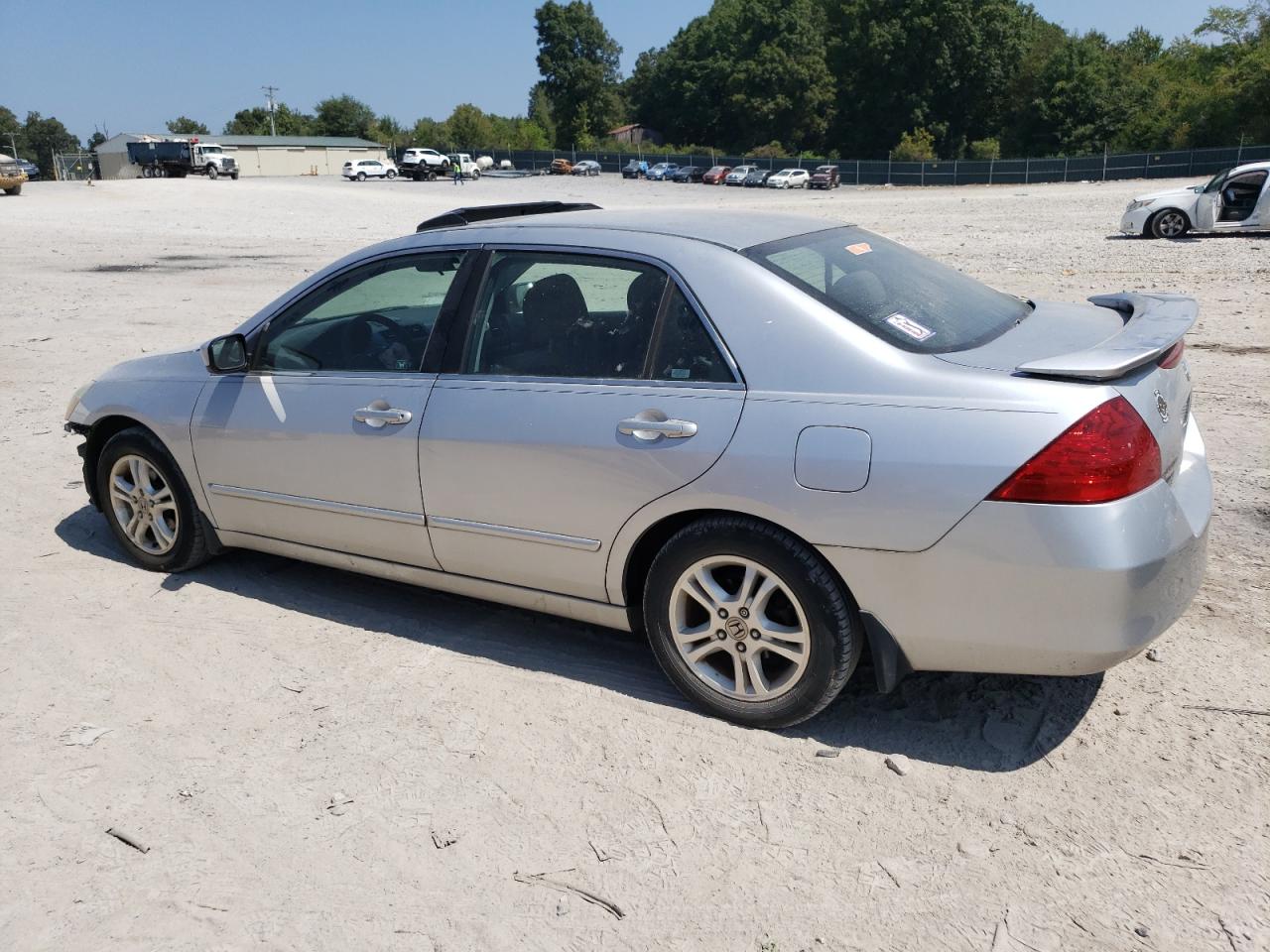 2007 Honda Accord Ex VIN: 1HGCM56737A162424 Lot: 68658804