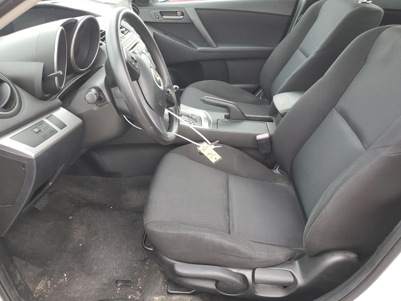 JM1BL1VG1B1390180 2011 Mazda 3 I