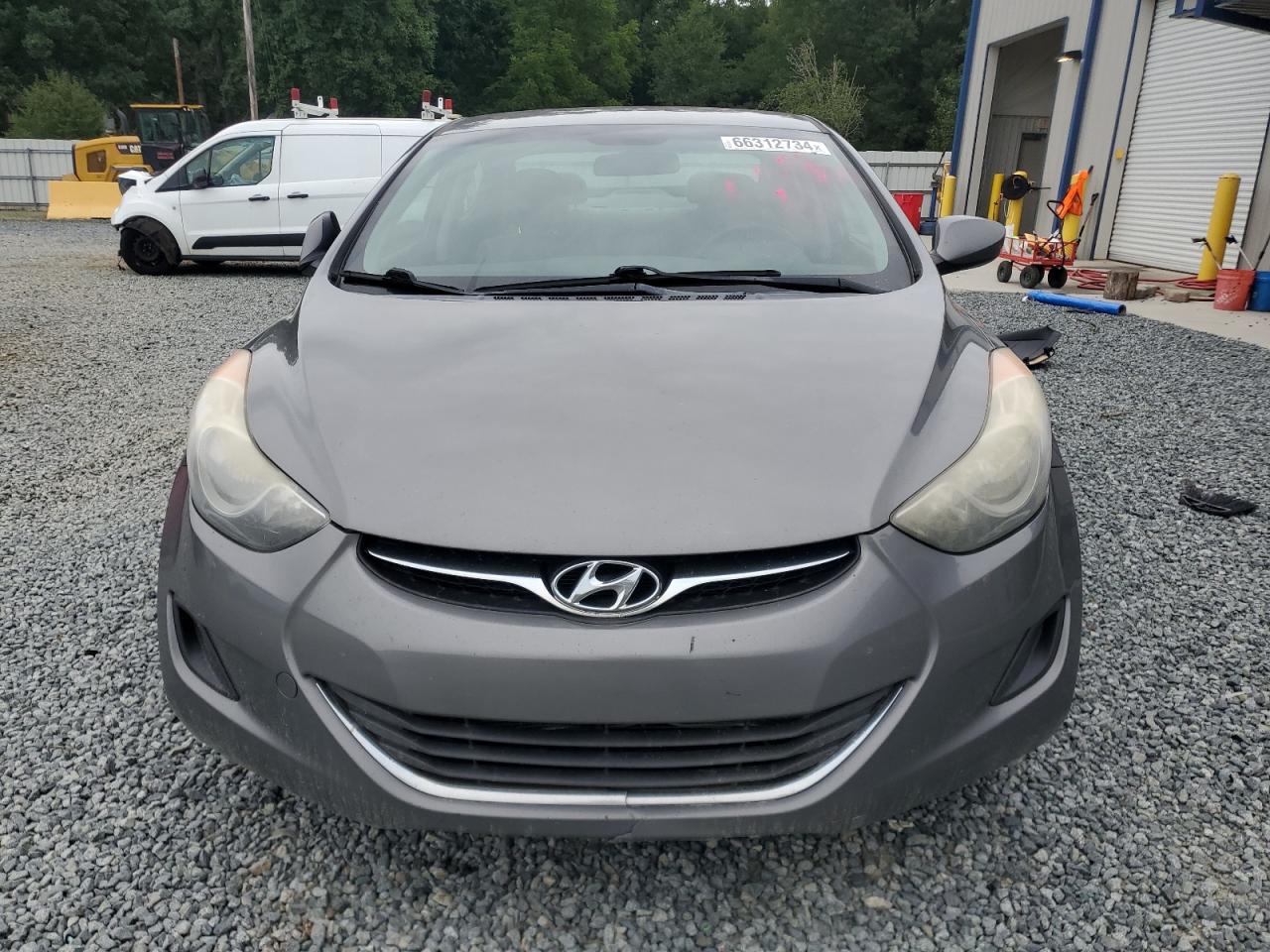 2013 Hyundai Elantra - Image 5