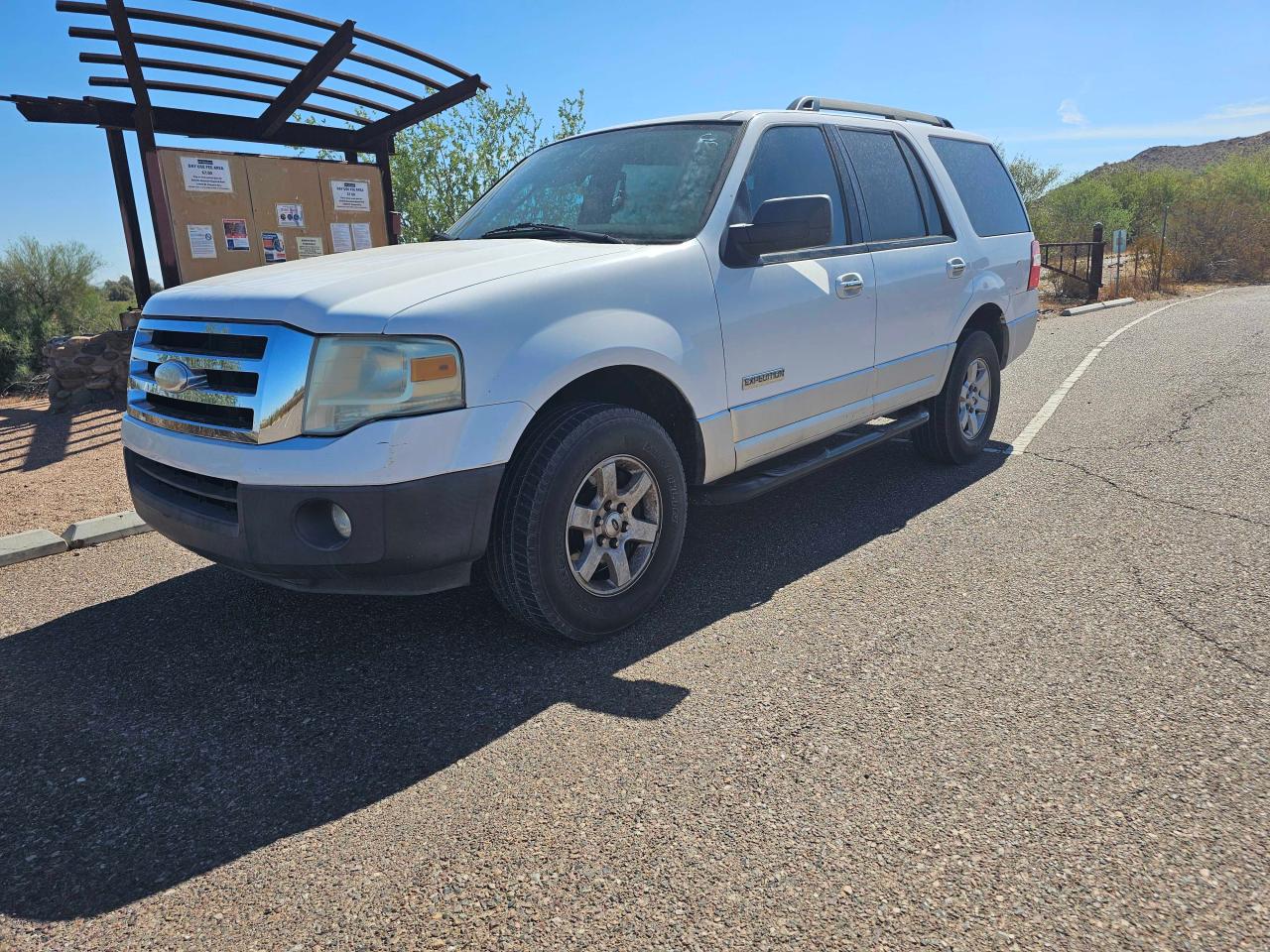 2007 Ford Expedition - Image 2