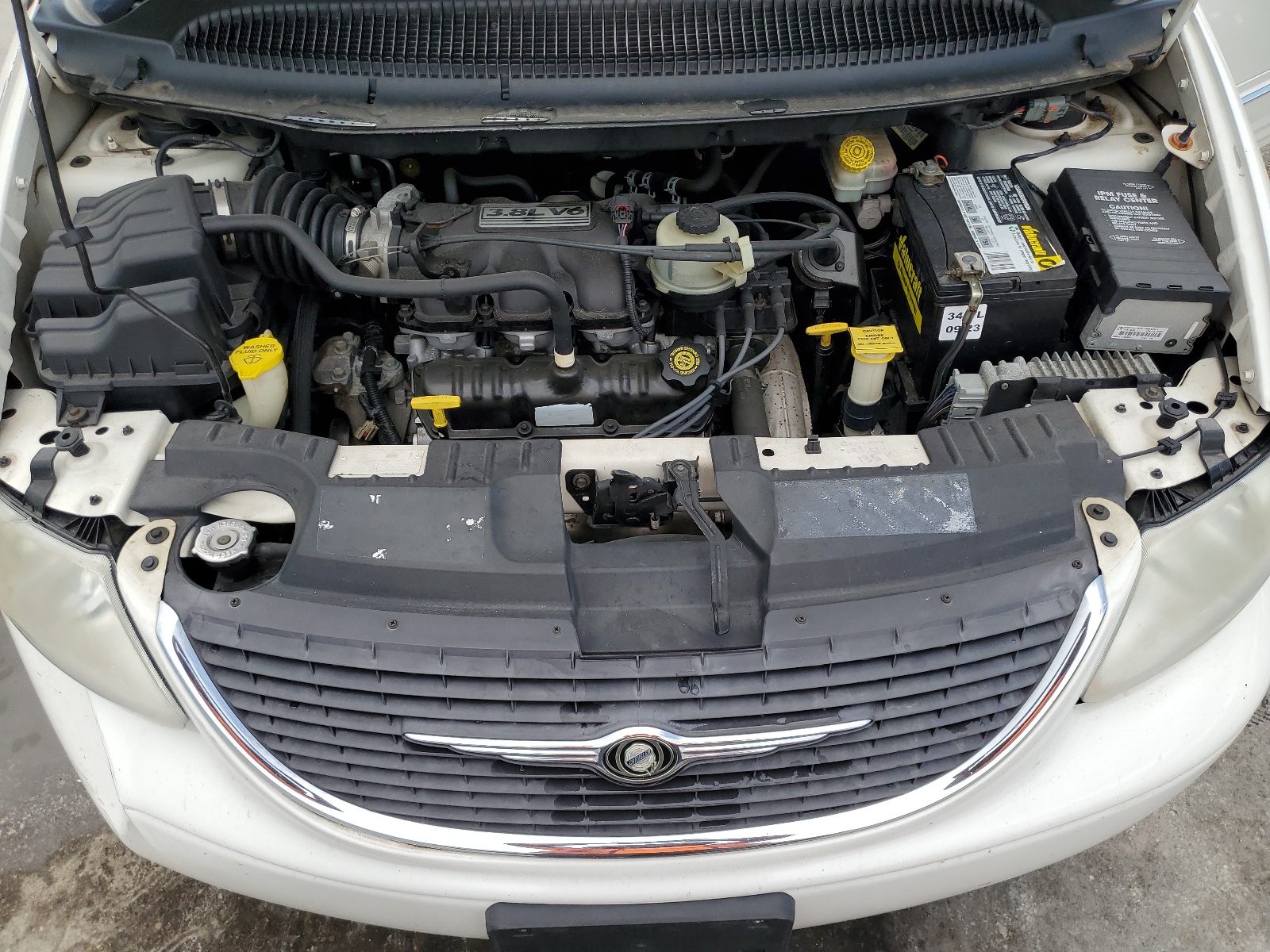 2C8GP64L52R644151 2002 Chrysler Town & Country Limited