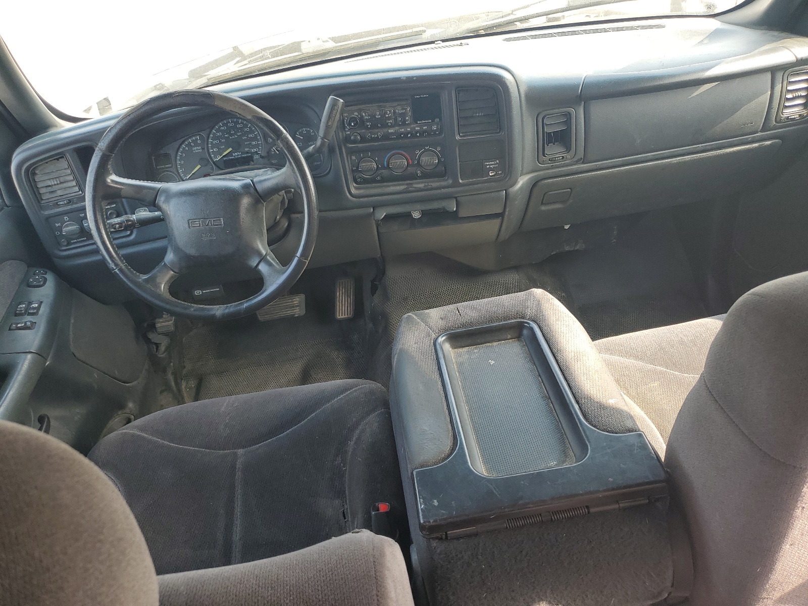 2GTEC19V811118224 2001 GMC New Sierra C1500