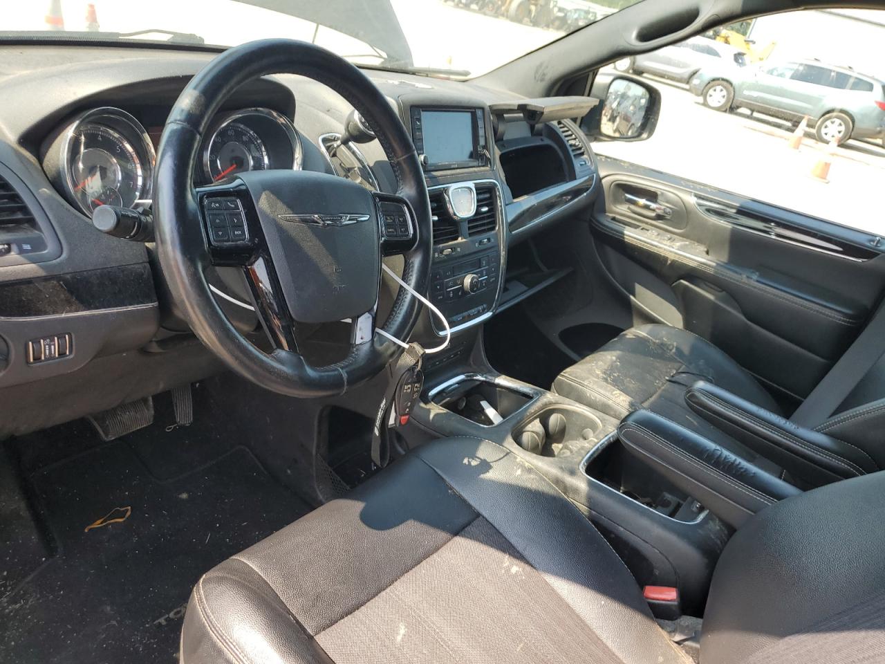 2015 Chrysler Town & Country S VIN: 2C4RC1HG5FR755780 Lot: 65769754