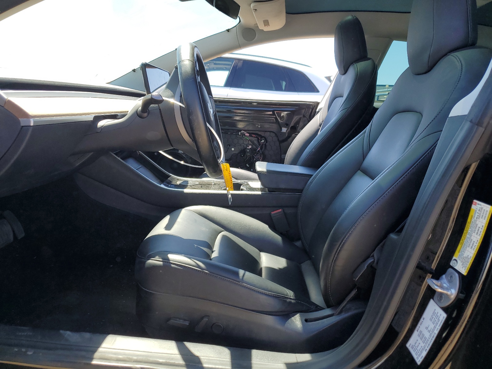 5YJ3E1EA7KF304713 2019 Tesla Model 3