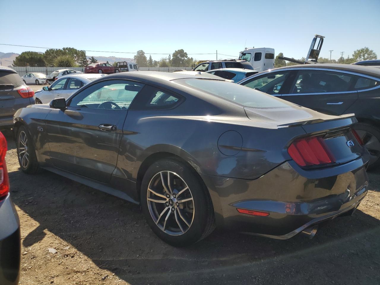 1FA6P8CF1H5267205 2017 FORD MUSTANG - Image 2