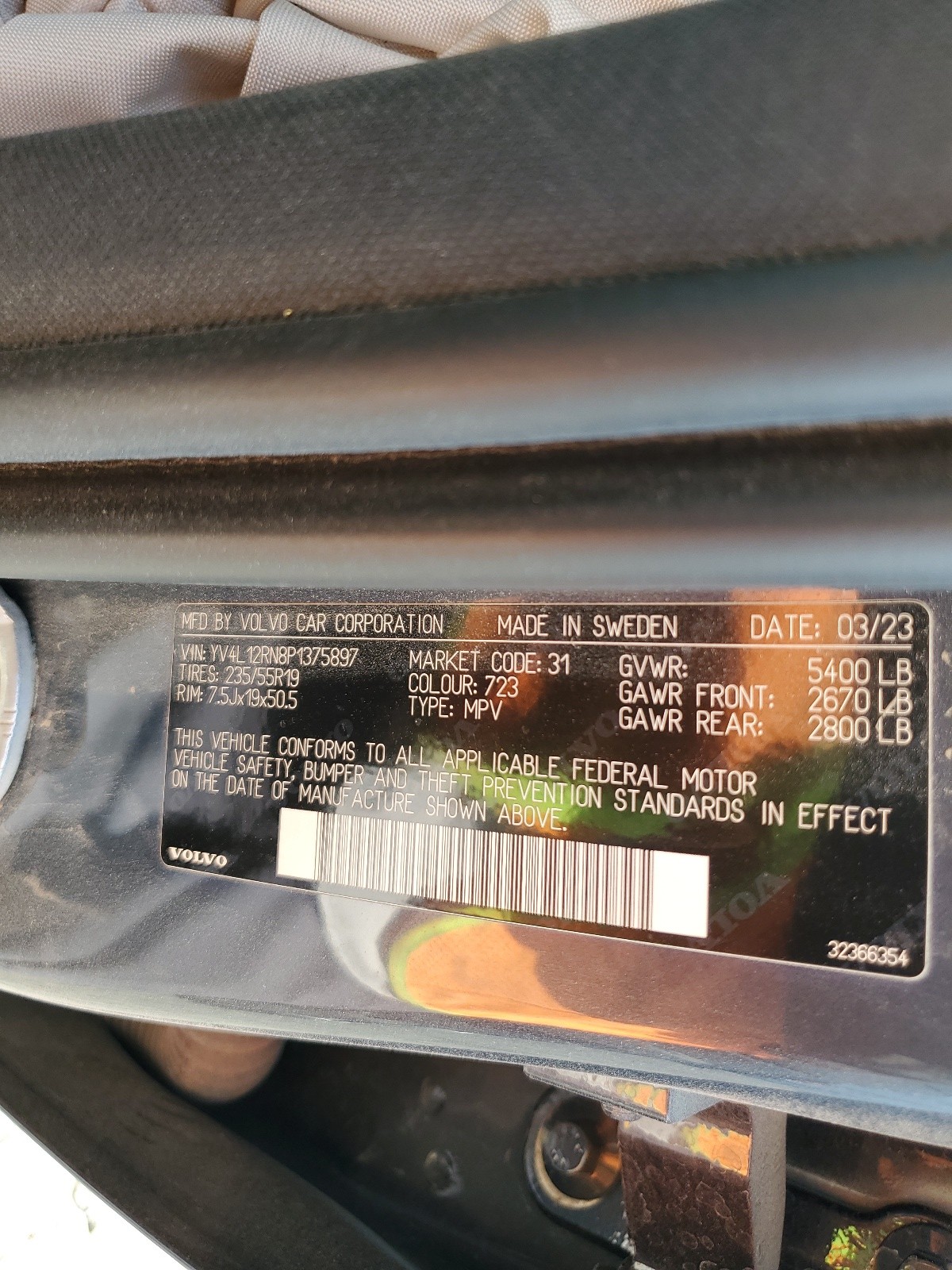 2023 Volvo Xc60 Plus vin: YV4L12RN8P1375897