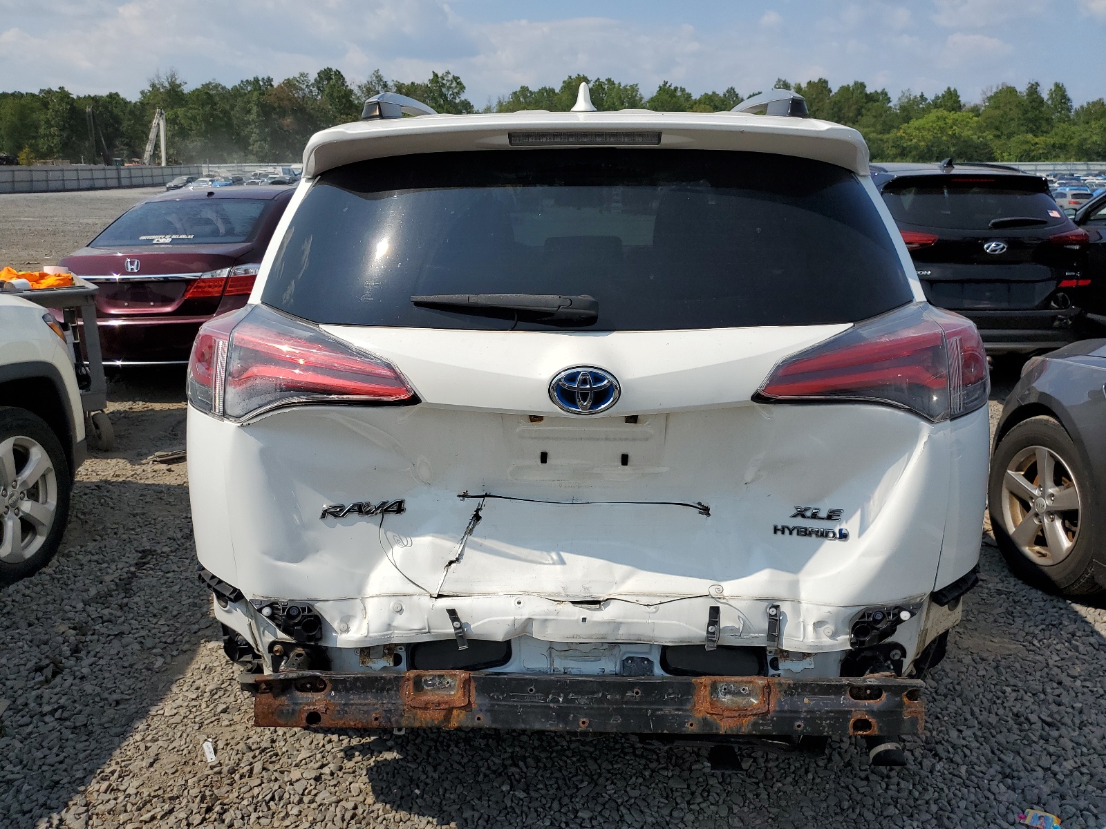 JTMRJREV1HD093497 2017 Toyota Rav4 Hv Le