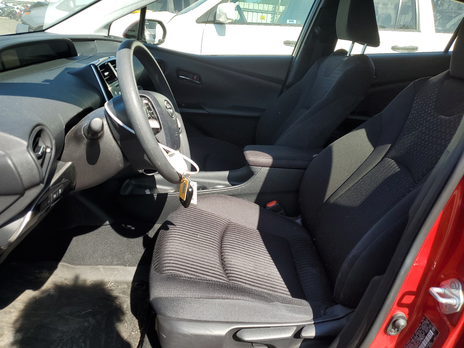 JTDKBRFU4J3075494 2018 Toyota Prius