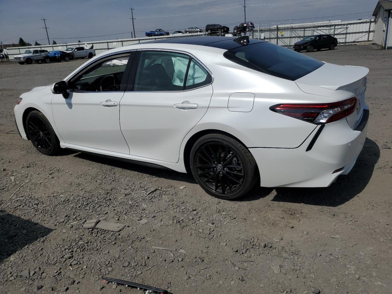 4T1K61BK6RU128286 2024 TOYOTA CAMRY - Image 2