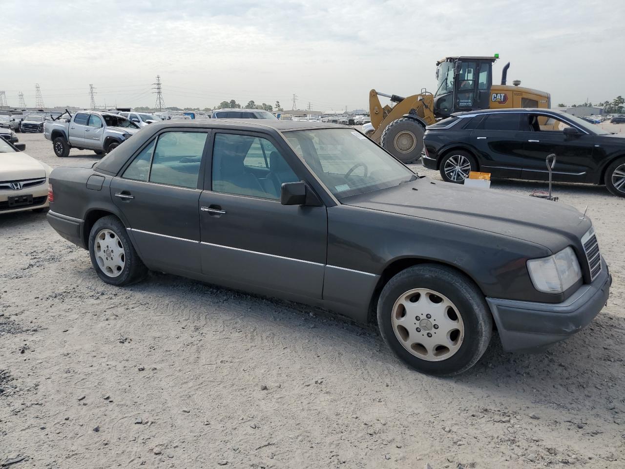 1994 Mercedes-Benz E 320 VIN: WDBEA32E6RC050554 Lot: 67396604