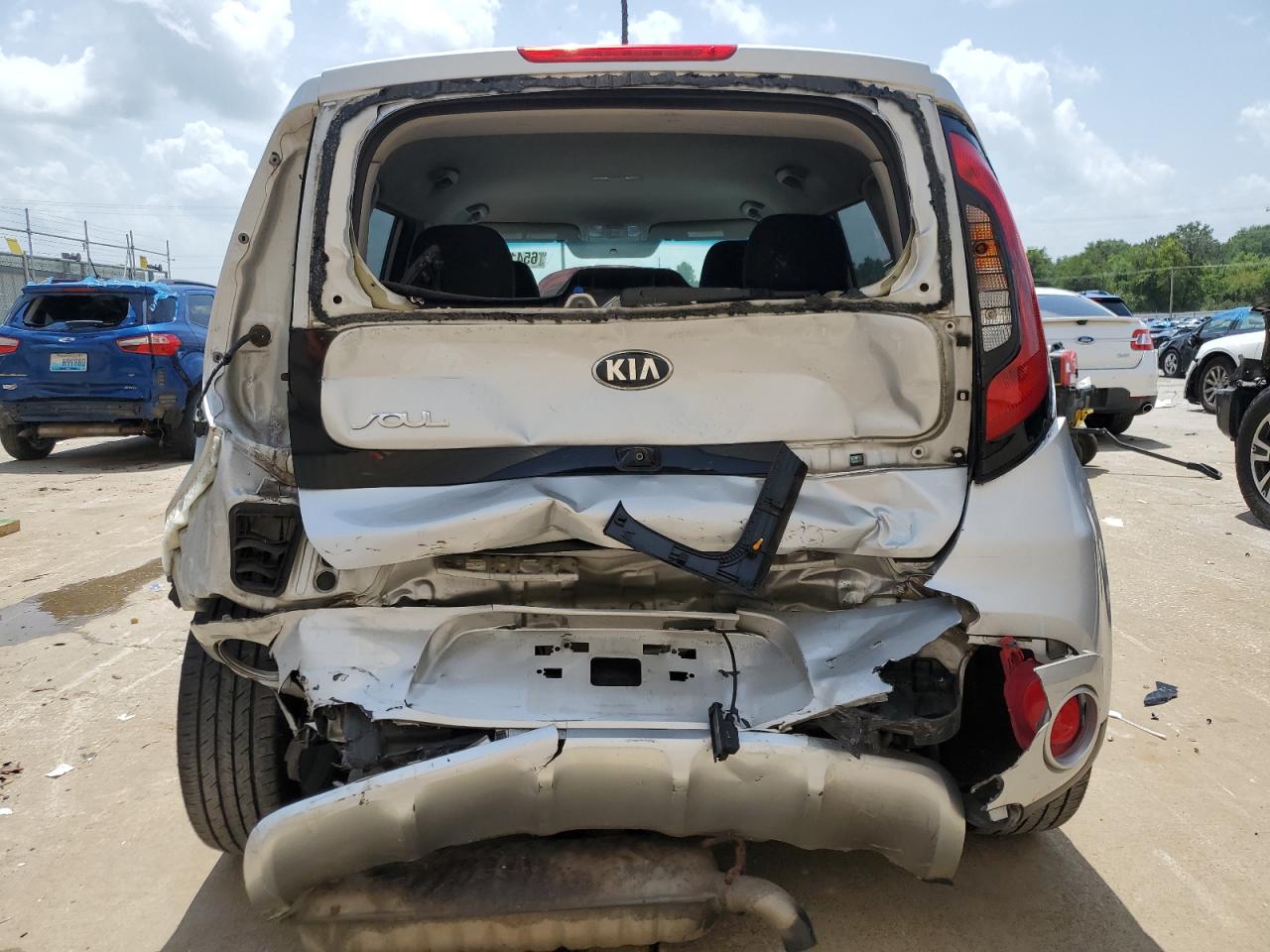 KNDJP3A52J7531124 2018 Kia Soul +