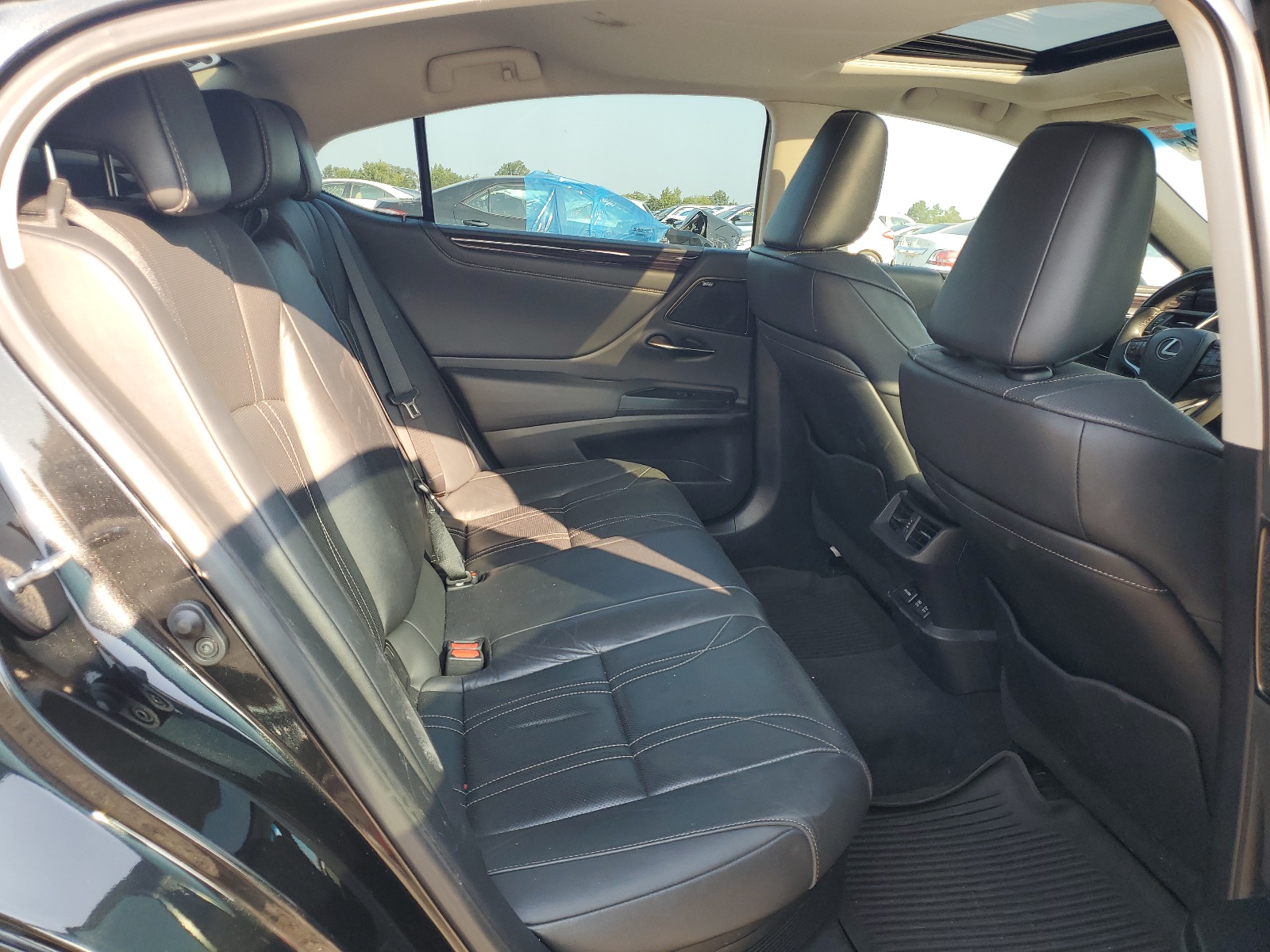 58AEA1C16MU013111 2021 Lexus Es 300H Luxury