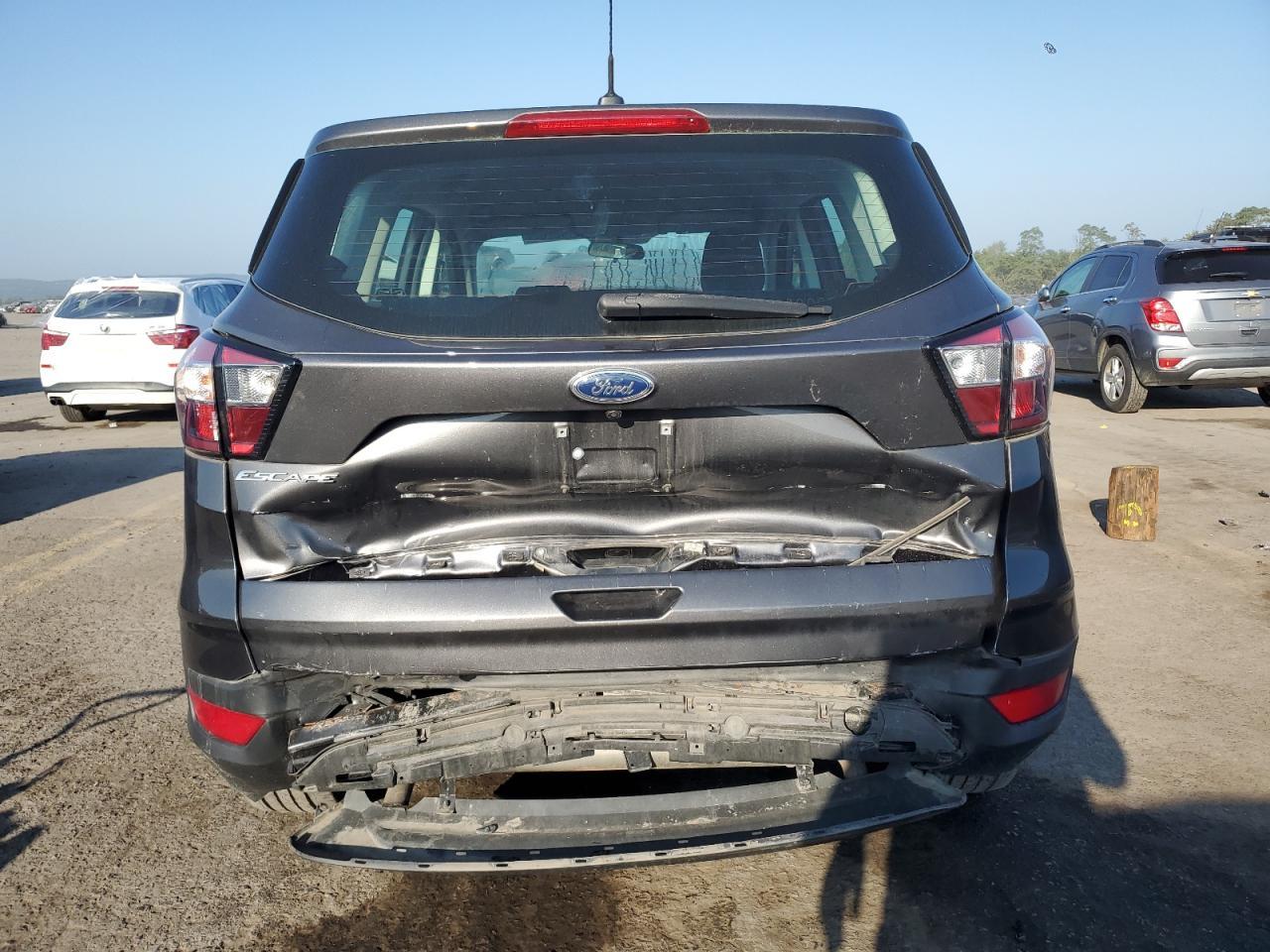 2018 Ford Escape S VIN: 1FMCU0F7XJUB50225 Lot: 69195504