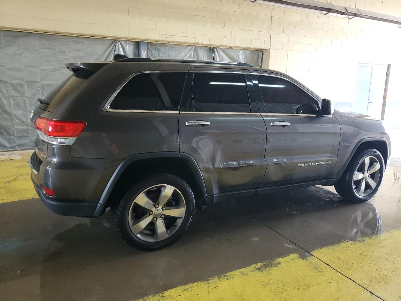 2015 Jeep Grand Cherokee - Image 3