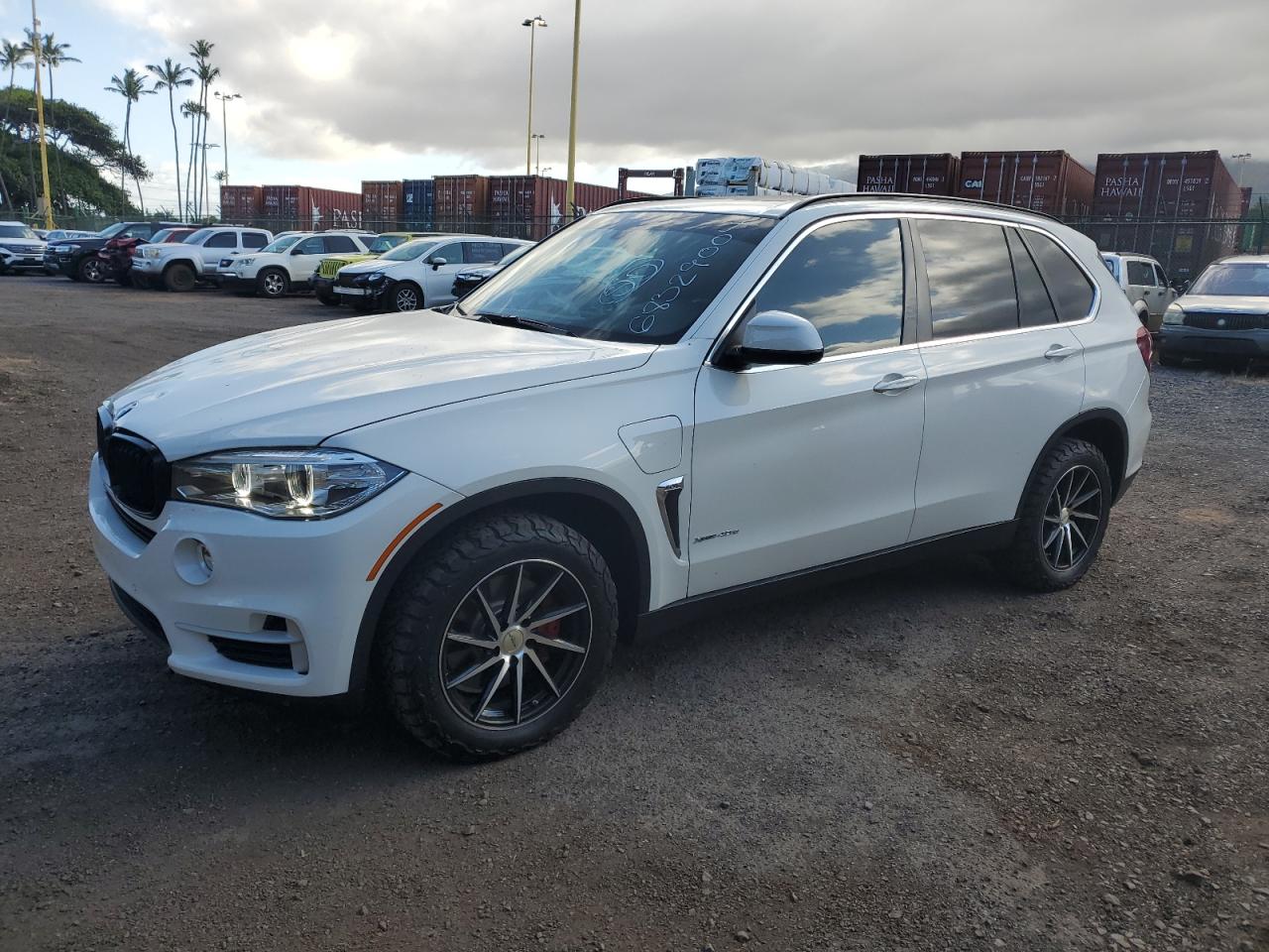 VIN 5UXKT0C57G0S76546 2016 BMW X5 no.1