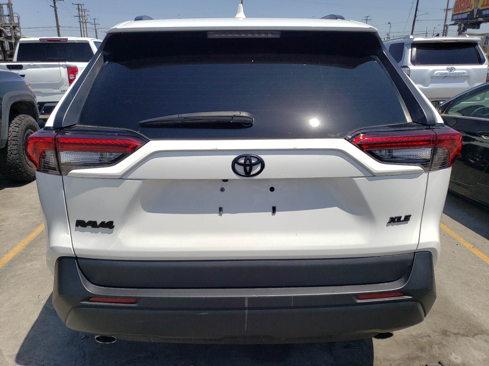 2022 Toyota Rav4 Xle vin: 2T3W1RFV6NC195220