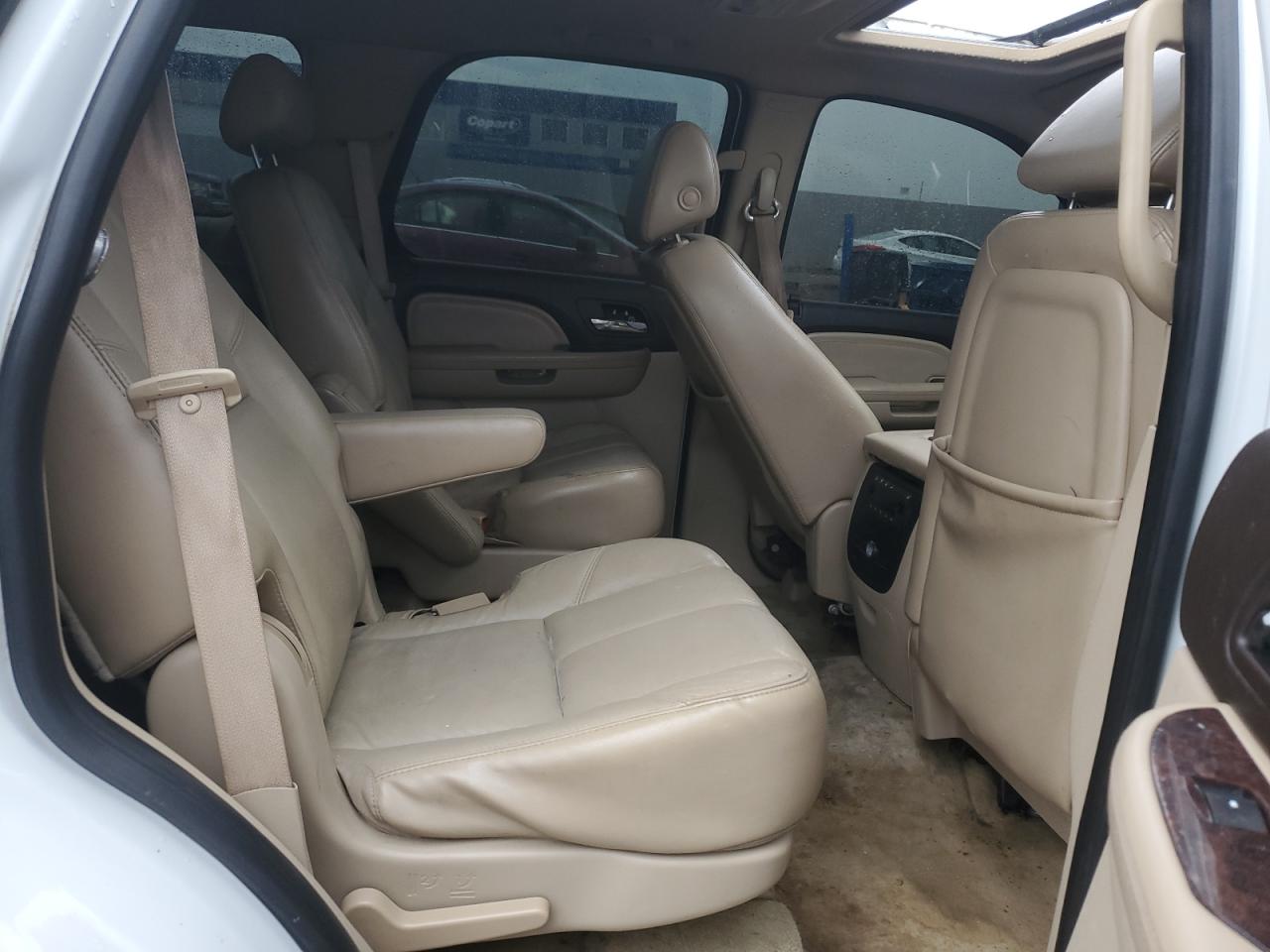 2007 GMC Yukon - Image 11