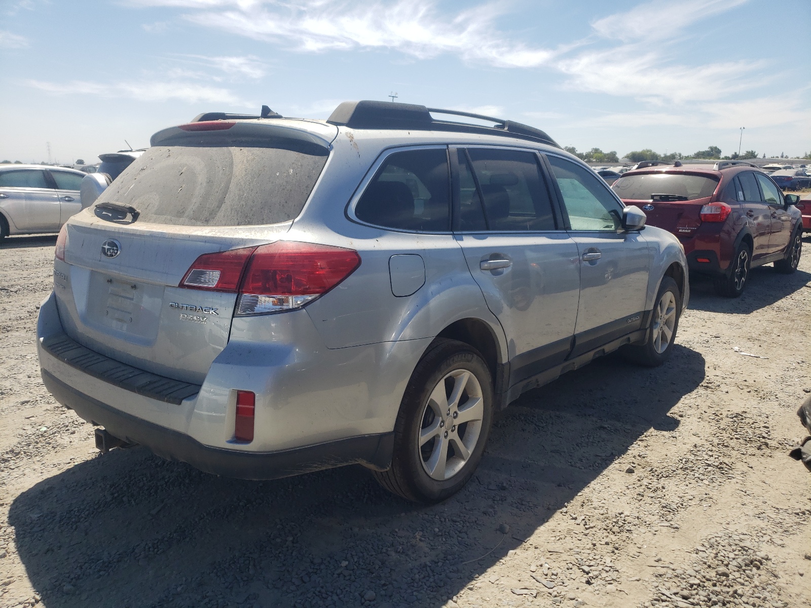 2014 Subaru Outback 2.5I Premium vin: 4S4BRBCC9E3215653