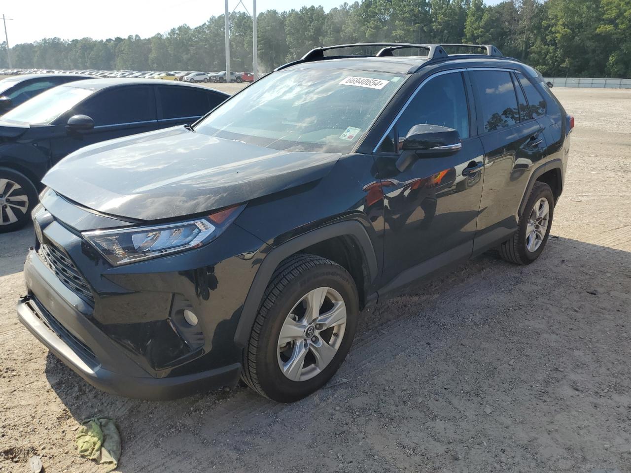 2T3W1RFV2KW031988 2019 TOYOTA RAV 4 - Image 1