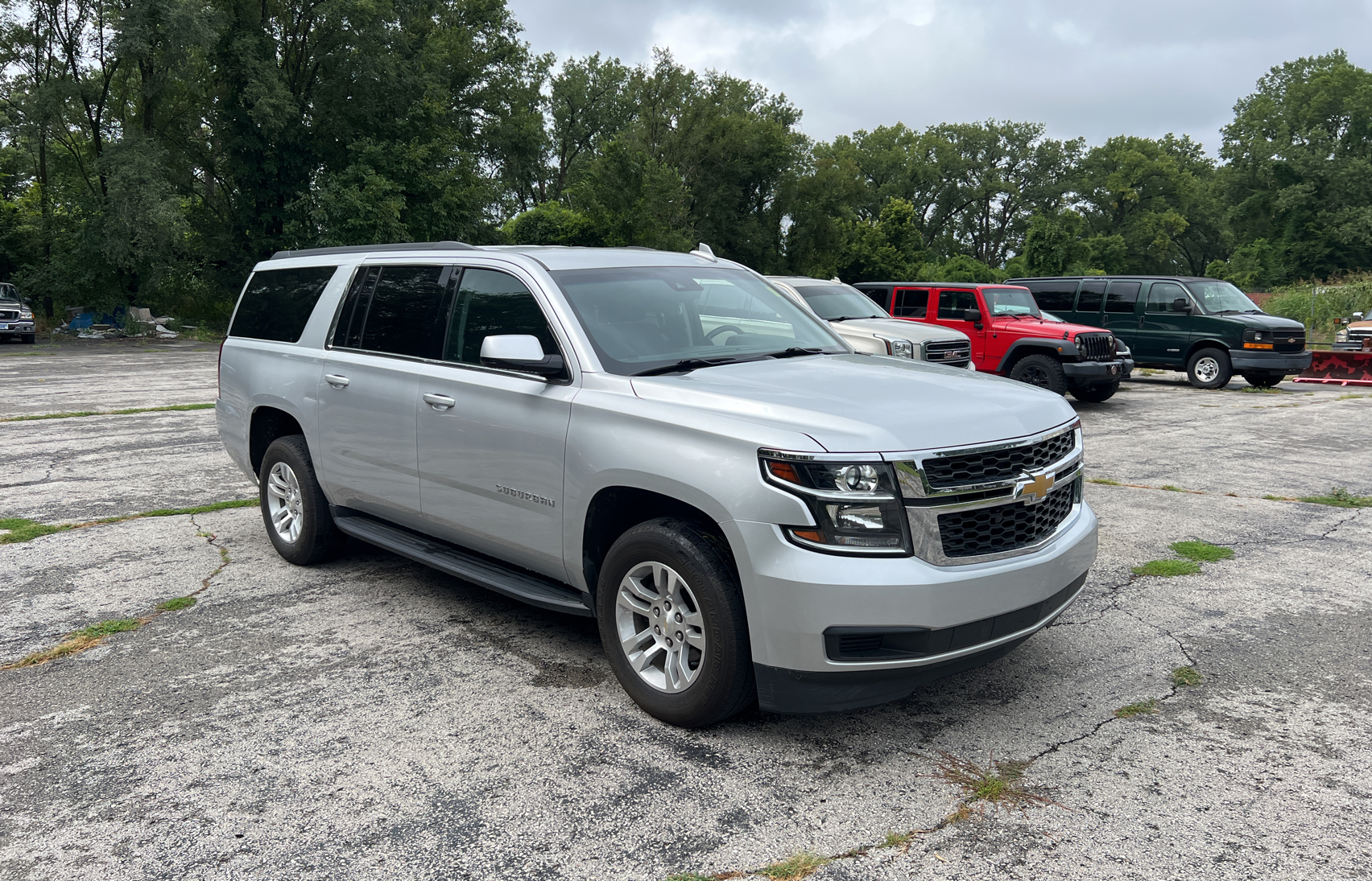 2018 Chevrolet Suburban K1500 Ls vin: 1GNSKGKC2JR392180