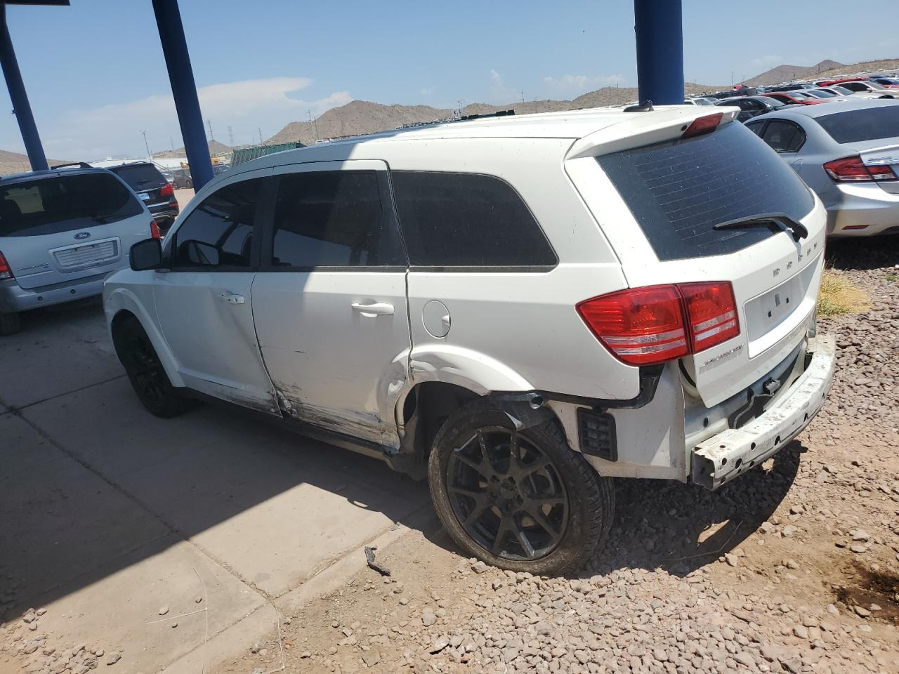 2015 Dodge Journey - Image 2