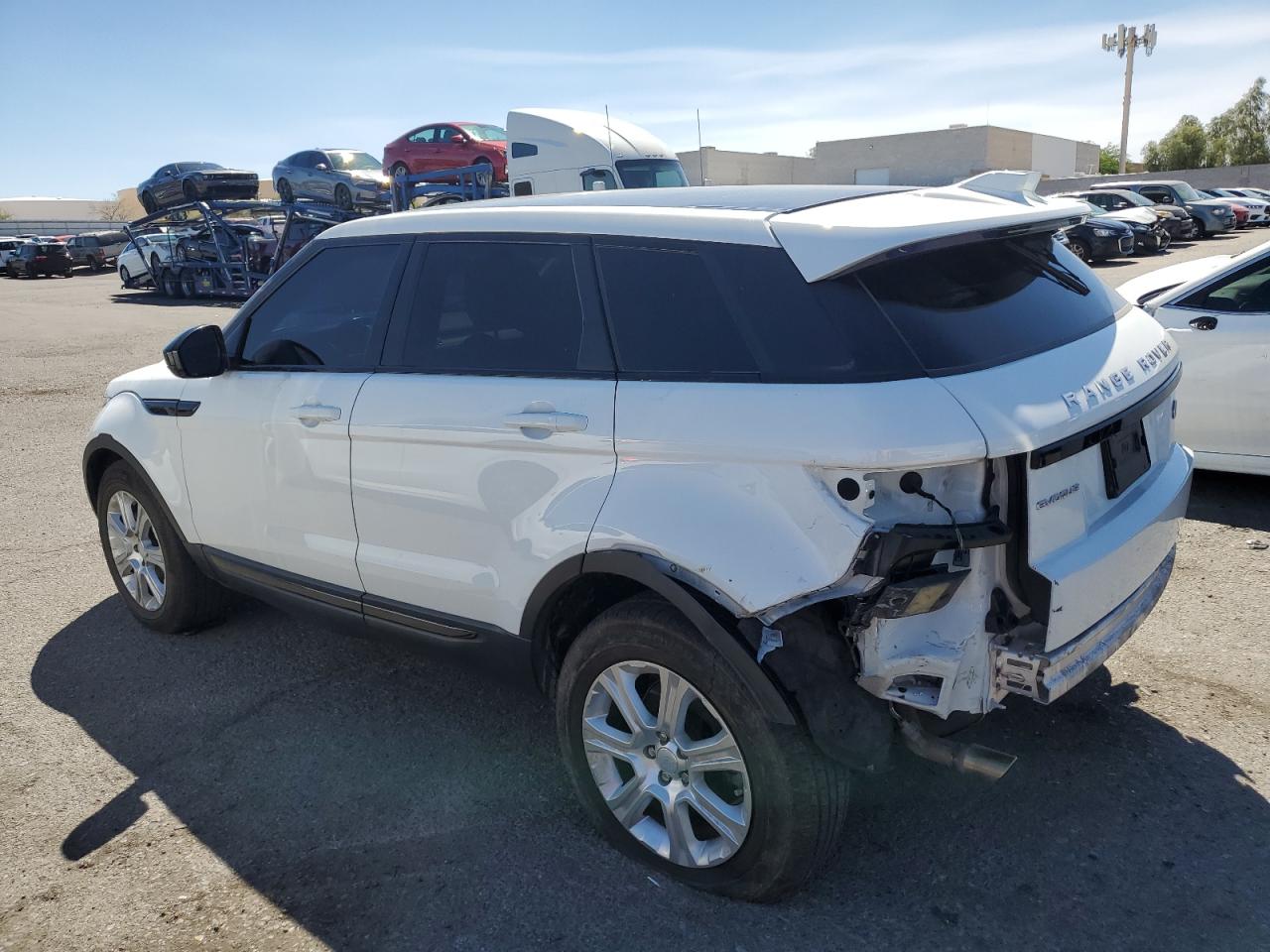 SALVP2BG6HH239016 2017 LAND ROVER RANGE ROVER - Image 2