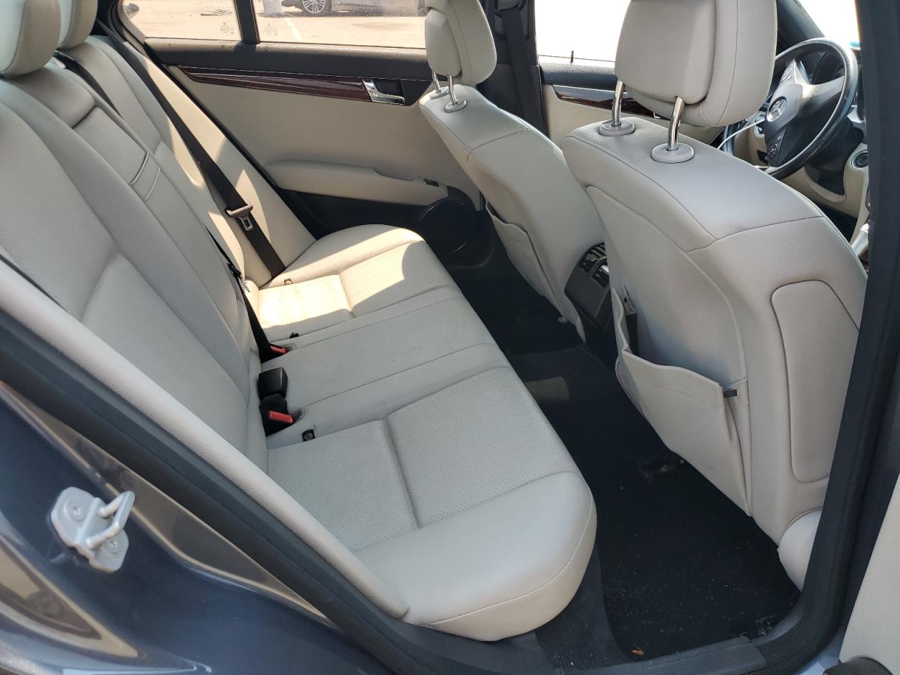 2010 Mercedes-Benz C 300 4Matic VIN: WDDGF8BB3AR093318 Lot: 65224594
