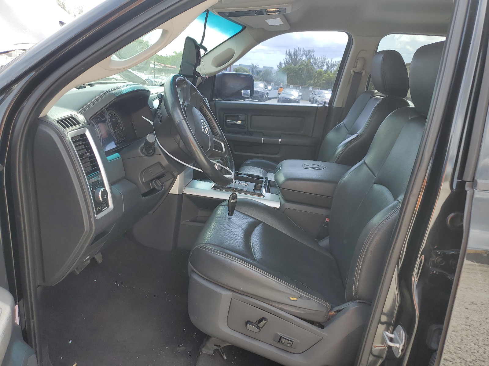 1D7RV1GT6BS649295 2011 Dodge Ram 1500