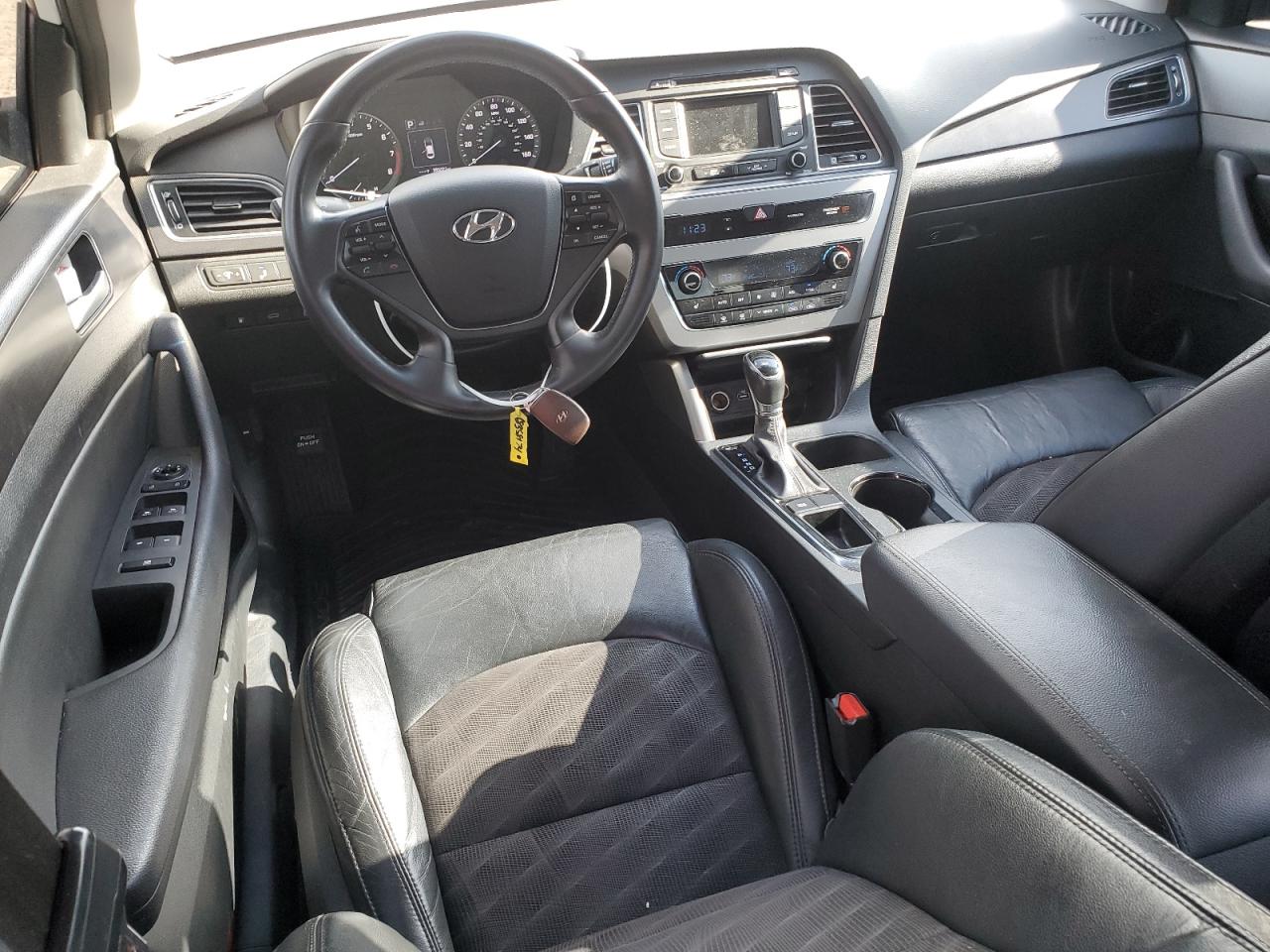 2015 Hyundai Sonata Sport VIN: 5NPE34AF1FH096711 Lot: 68358174