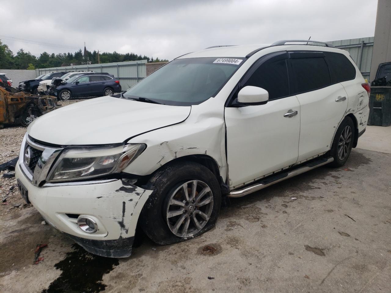 2015 Nissan Pathfinder - Image 1