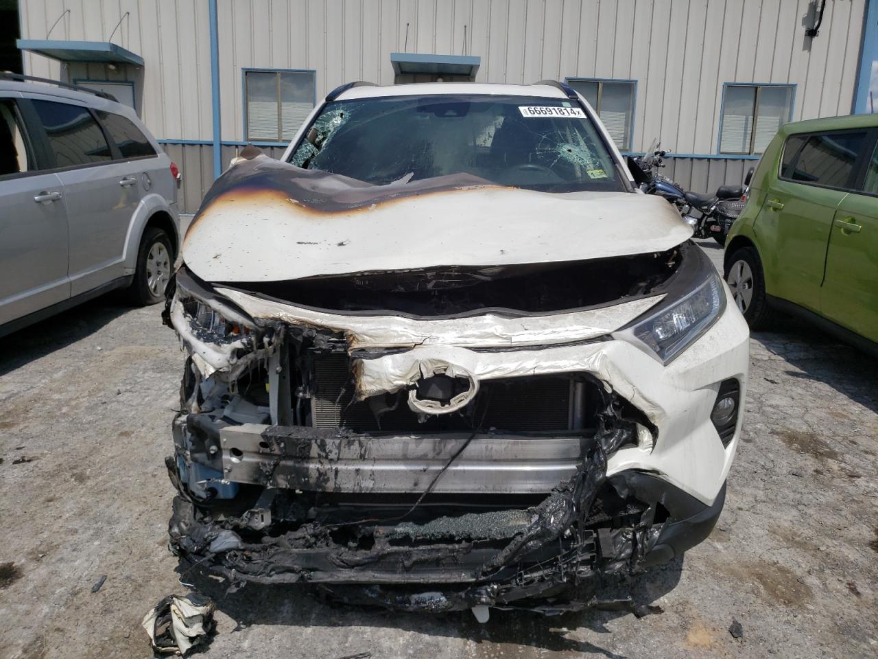 VIN 2T3A1RFV0MW145288 2021 TOYOTA RAV4 no.5