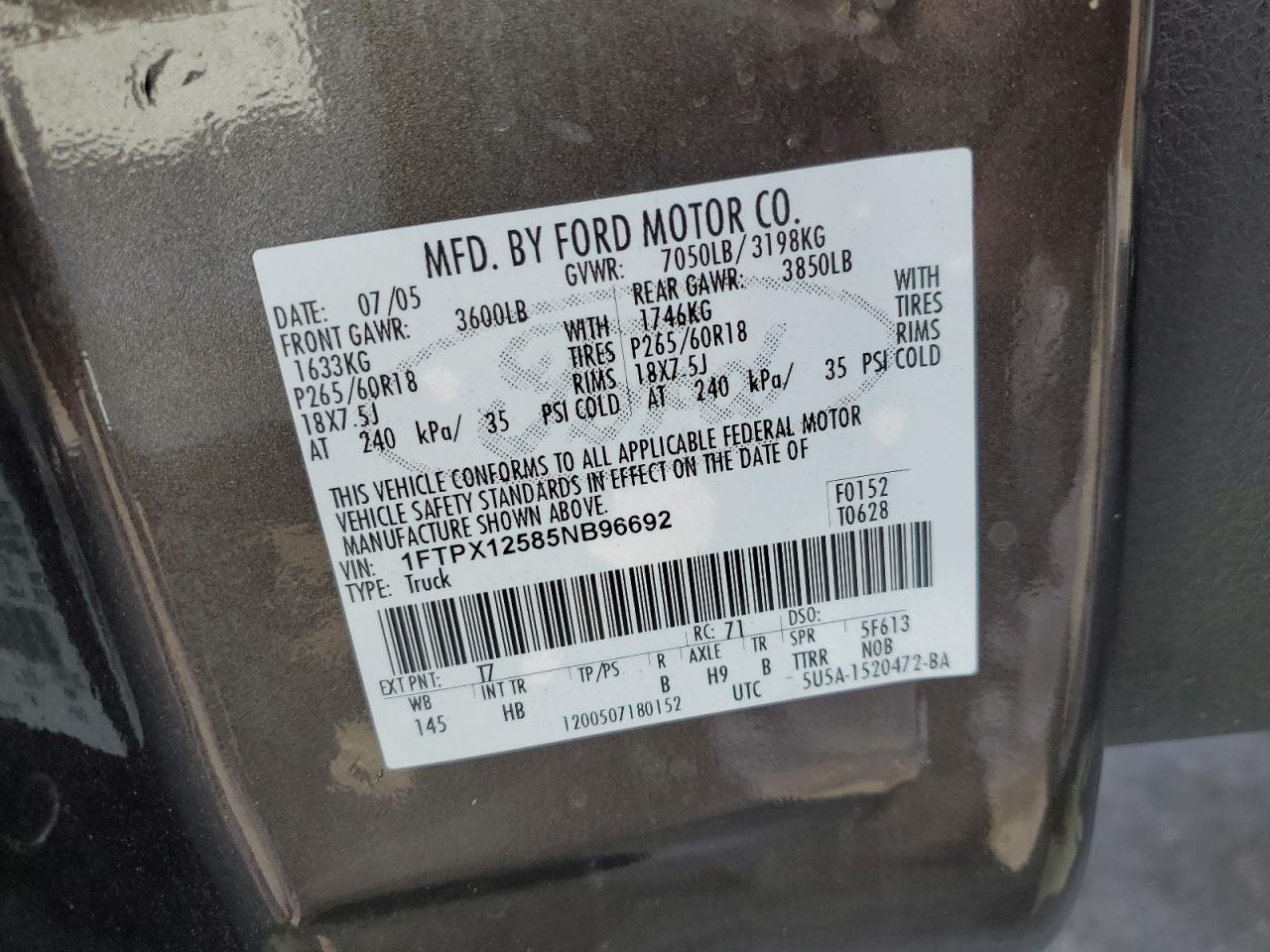 2005 Ford F-150 - Image 12