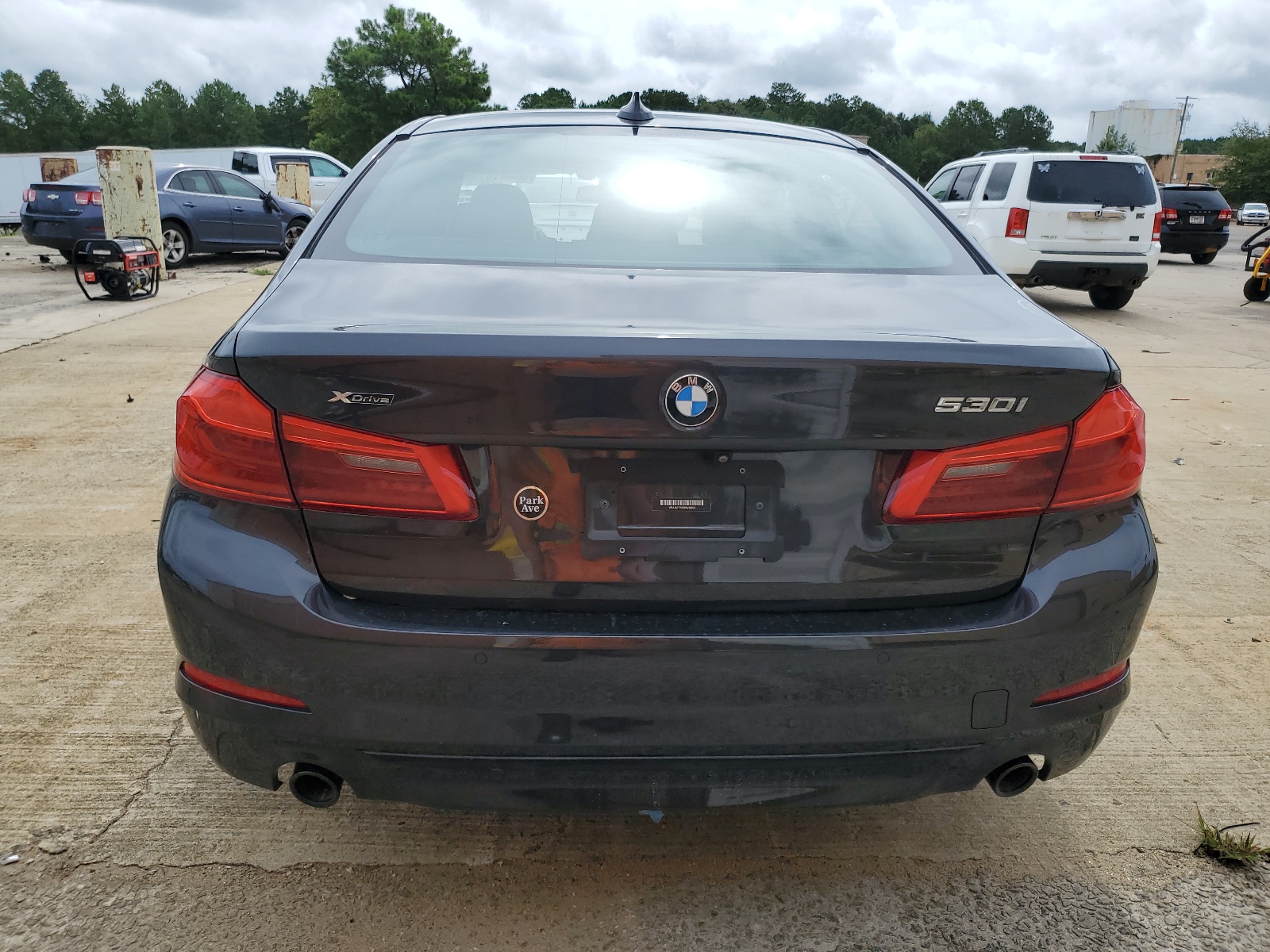 WBAJA7C56KWW19801 2019 BMW 530 Xi