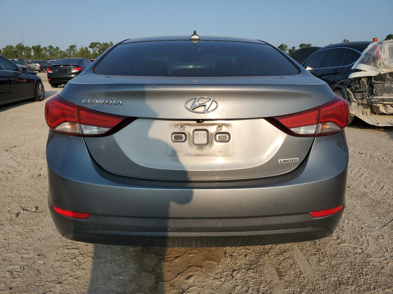 KMHDH4AE3GU601008 2016 Hyundai Elantra Se