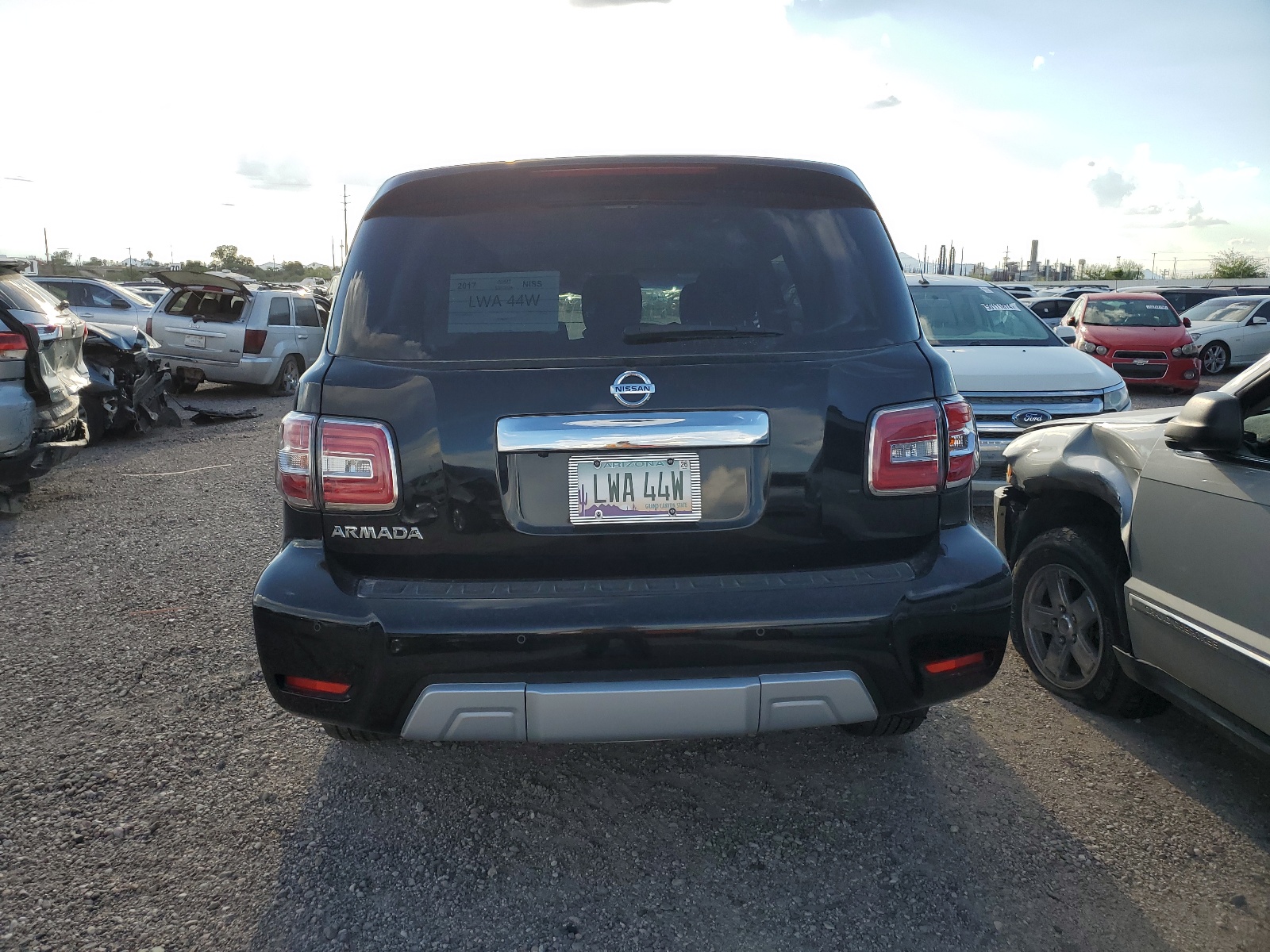 JN8AY2ND6H9008720 2017 Nissan Armada Sv