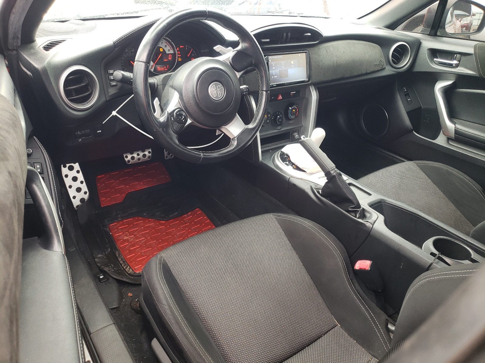 JF1ZNAA16H8700825 2017 Toyota 86 Base