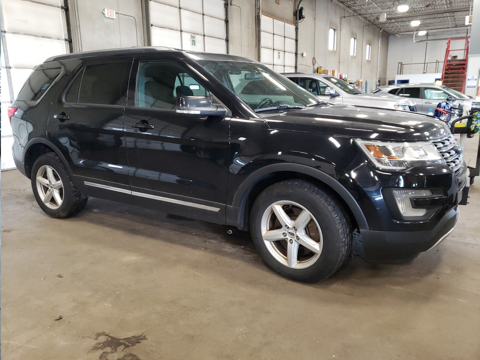 2017 Ford Explorer Xlt vin: 1FM5K8D81HGD37306