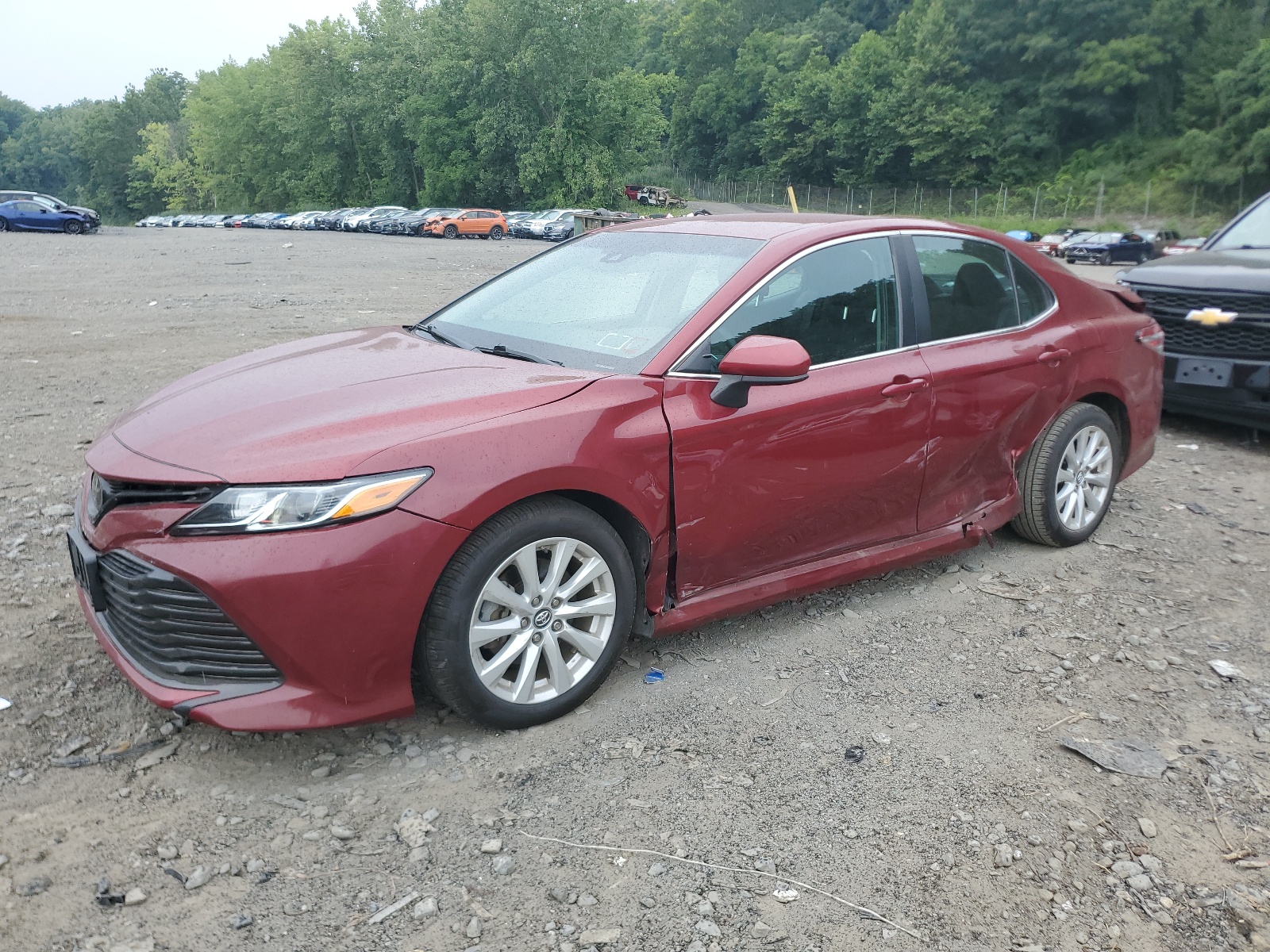 2018 Toyota Camry L vin: 4T1B11HK6JU565571