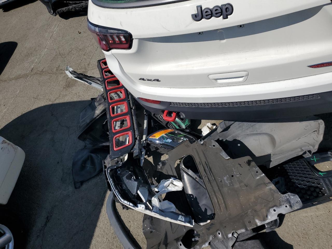 2017 Jeep Compass Trailhawk VIN: 3C4NJDDB8HT675132 Lot: 68351234