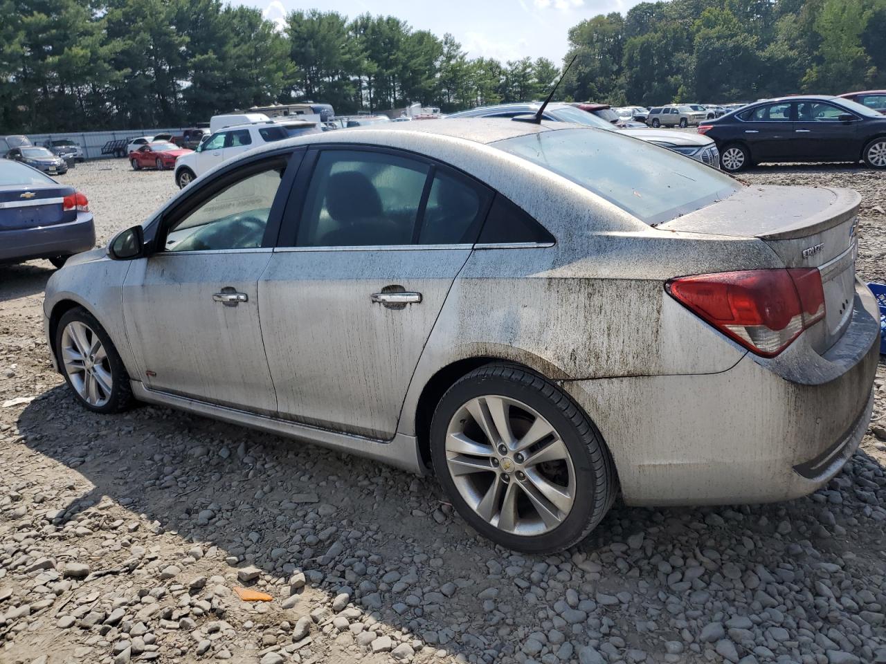 2011 Chevrolet Cruze - Image 2