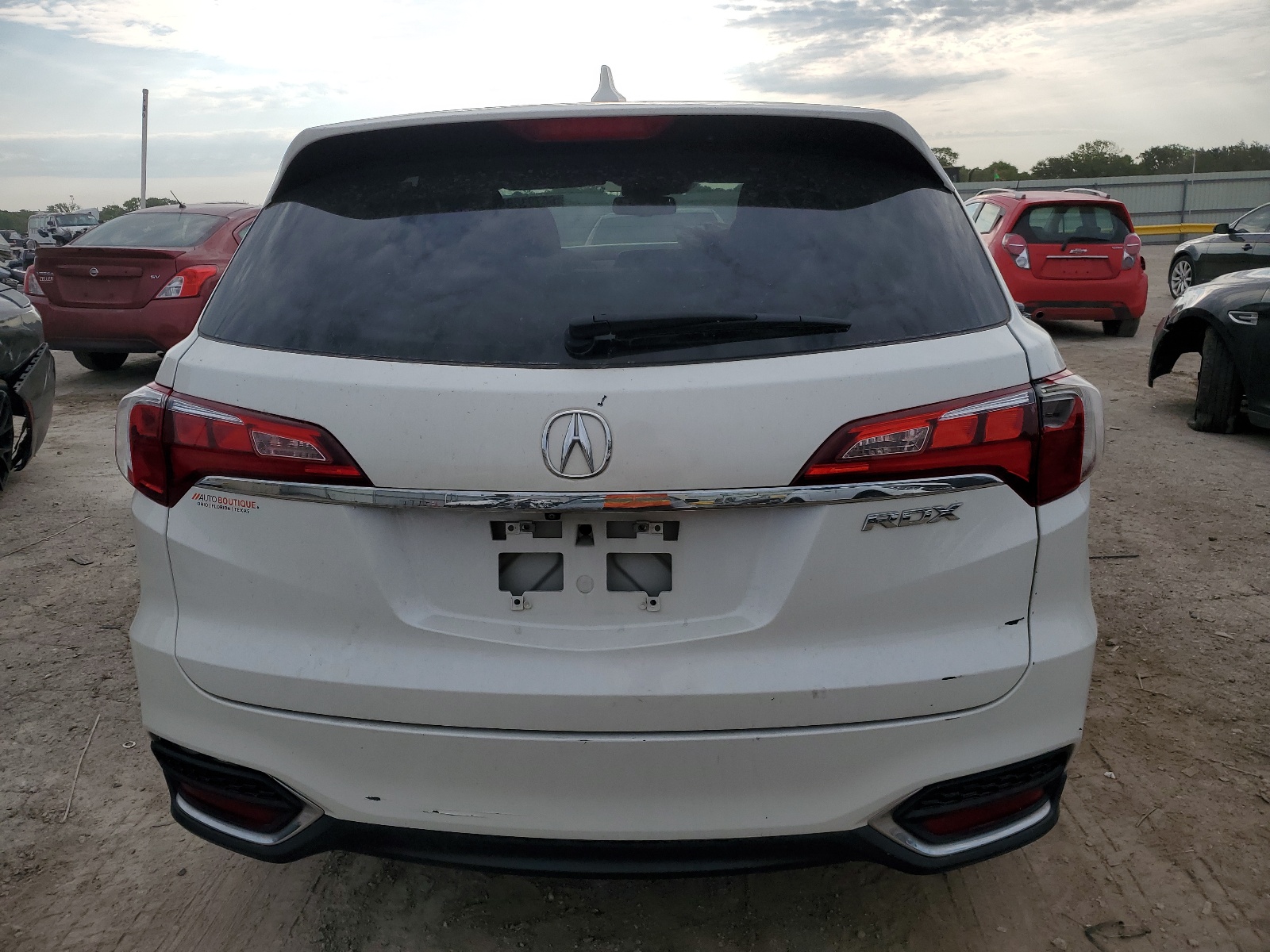 5J8TB3H56HL009323 2017 Acura Rdx Technology