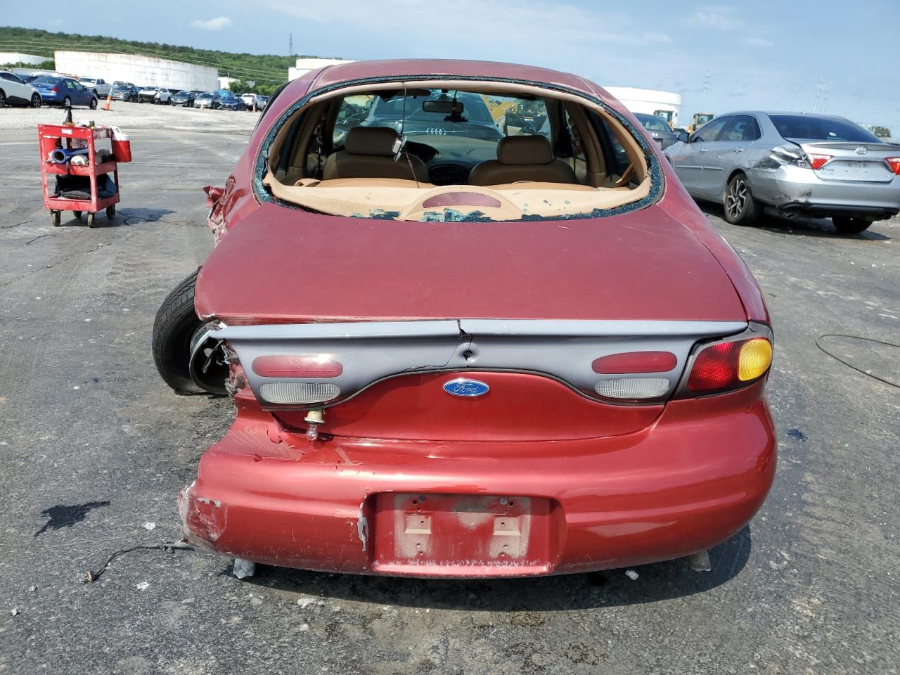1997 Ford Taurus - Image 6