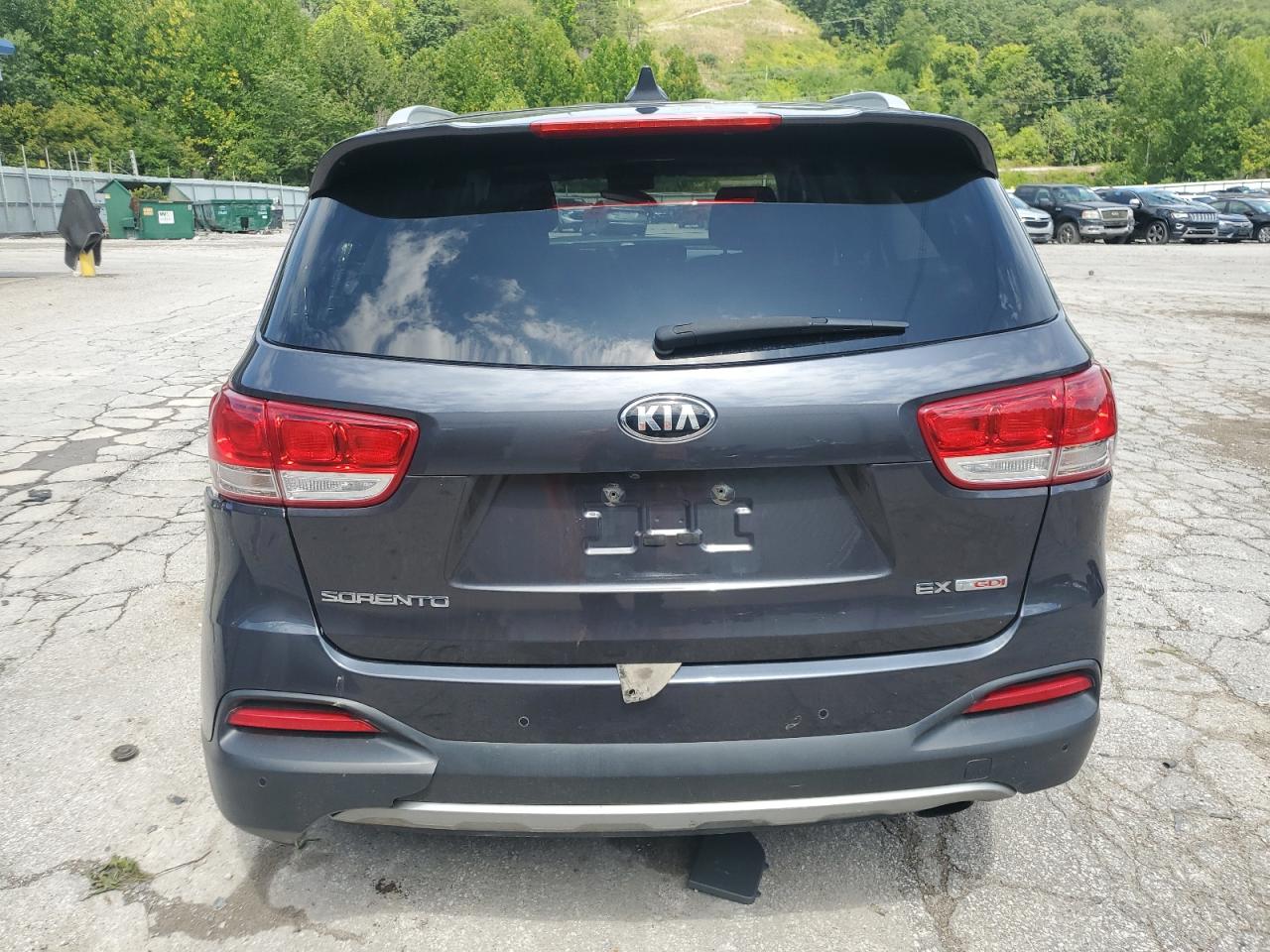 2016 Kia Sorento Ex VIN: 5XYPHDA13GG145592 Lot: 65648304