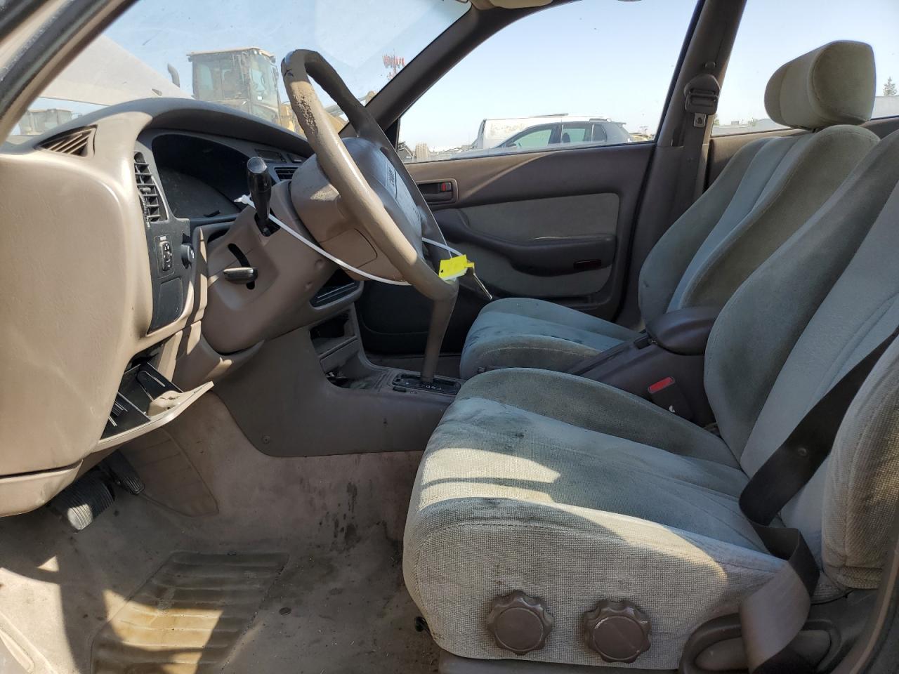 1993 Toyota Camry Le VIN: JT2SK12E4P0175789 Lot: 66755914